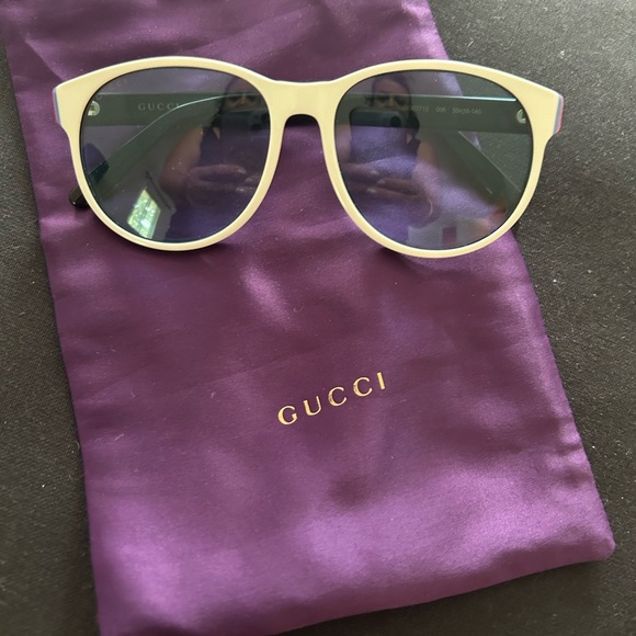 Gucci Sunglasses - Picture 2 of 8